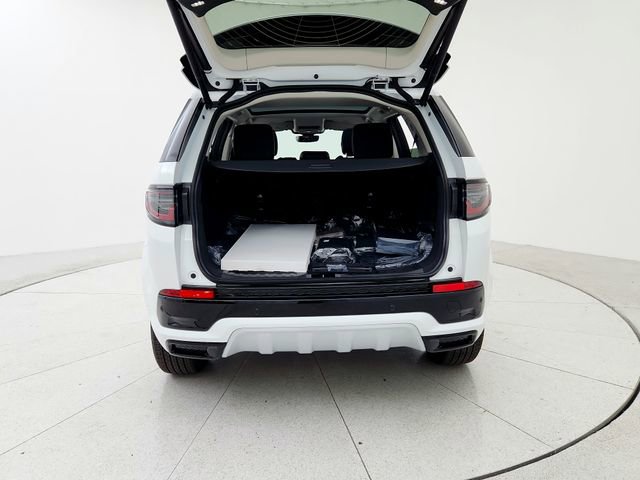Certified 2025 Land Rover Discovery Sport S image 19