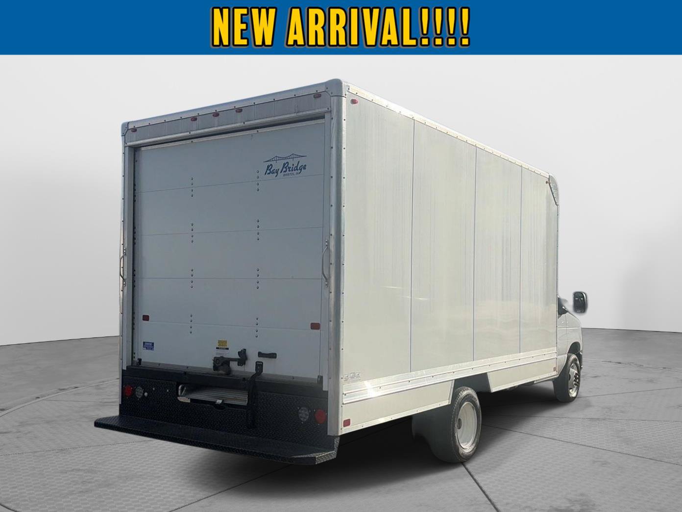 Used 2024 Ford E-350 and Econoline 350 Super Duty w/ Power Windows & Locks Group RWD image 7