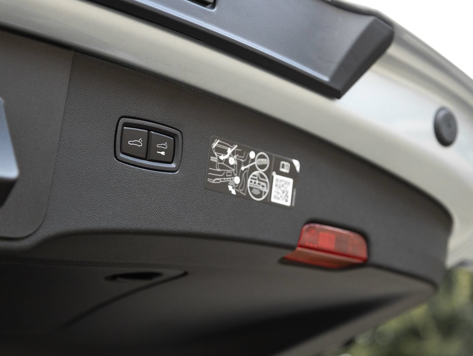 New 2026 Porsche Cayenne Coupe AWD/4WD image 30