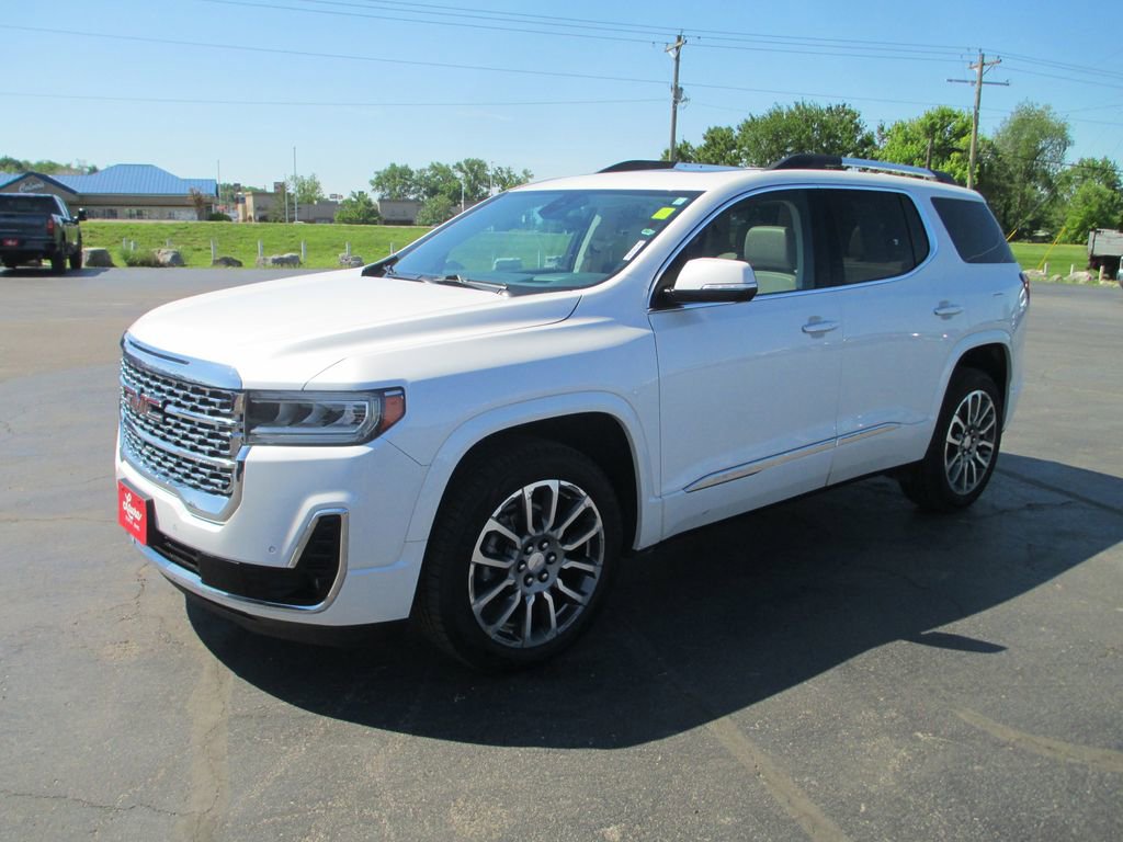 Used 2021 GMC Acadia Denali w/ Denali Technology Package AWD/4WD image 11