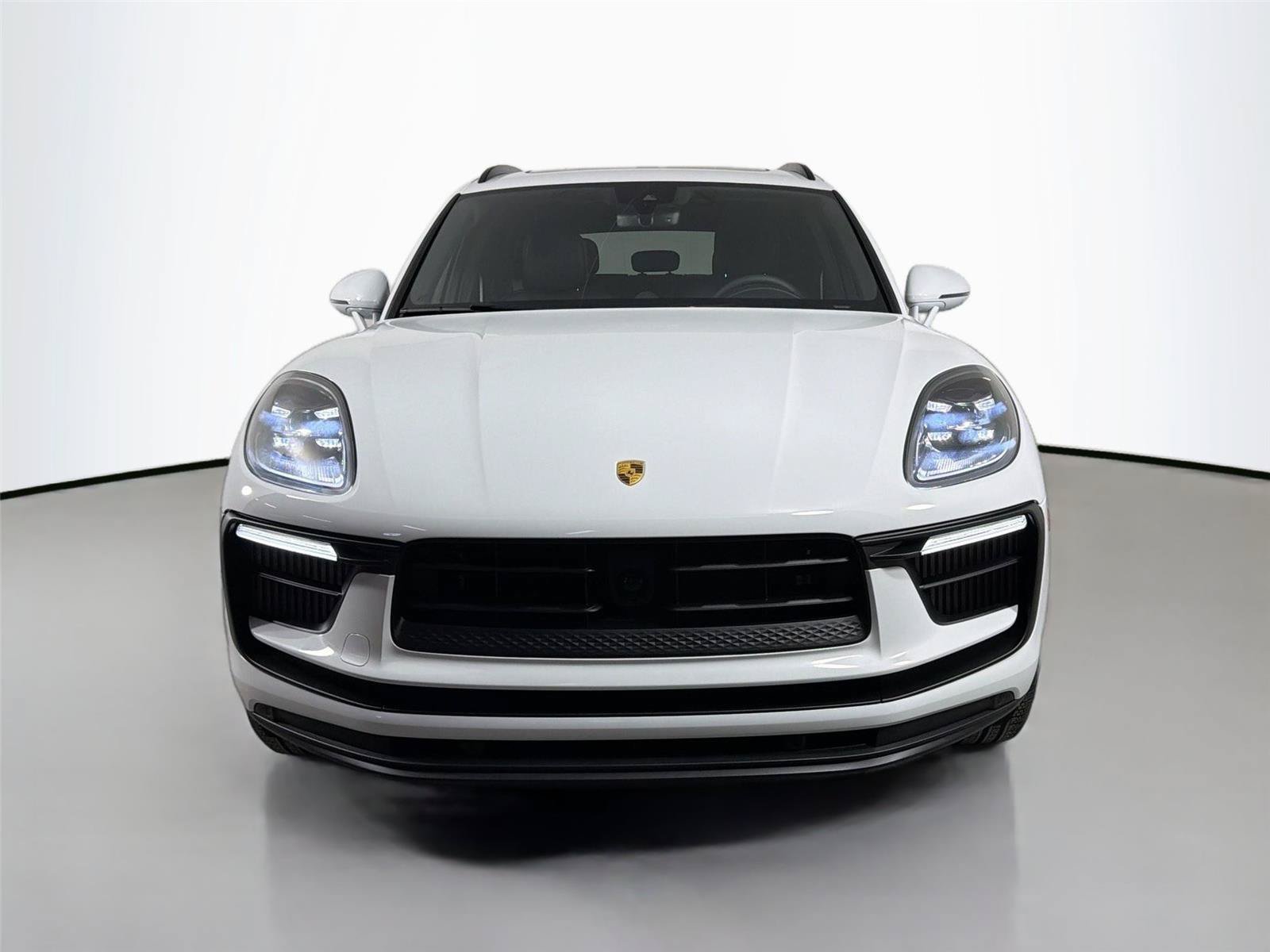 Certified 2025 Porsche Macan S AWD/4WD image 10