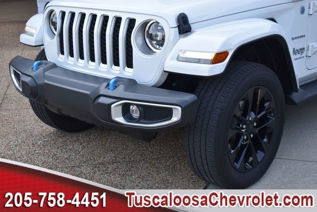 Used 2023 Jeep Wrangler Unlimited Sahara w/ Cold Weather Group AWD/4WD image 44