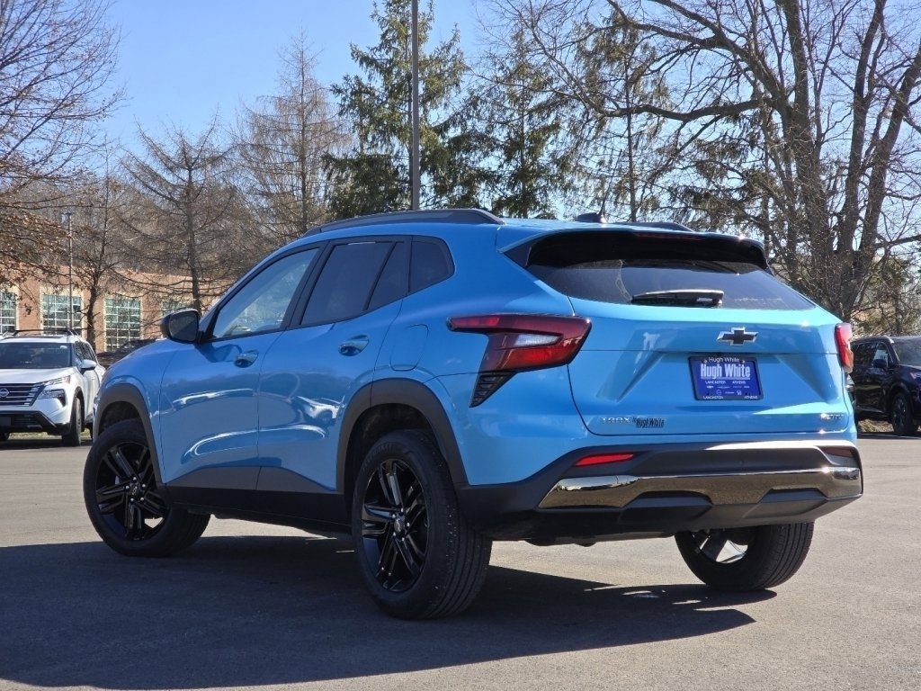 Used 2025 Chevrolet Trax ACTIV w/ Sunroof Package image 11
