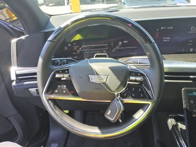 Used 2025 Cadillac Escalade IQ Luxury 1 AWD/4WD image 2