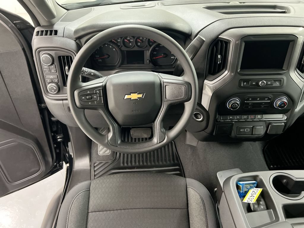 Used 2024 Chevrolet Silverado 1500 Custom w/ Turbomax Blackout Package AWD/4WD image 19