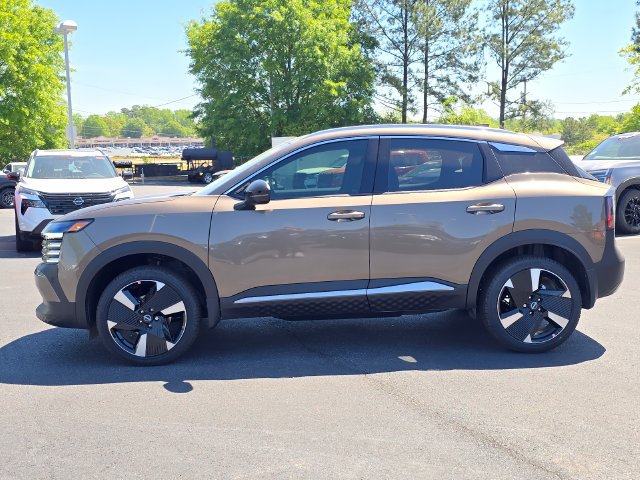 New 2026 Nissan Kicks SR w/ SR Premium Package FWD image 6