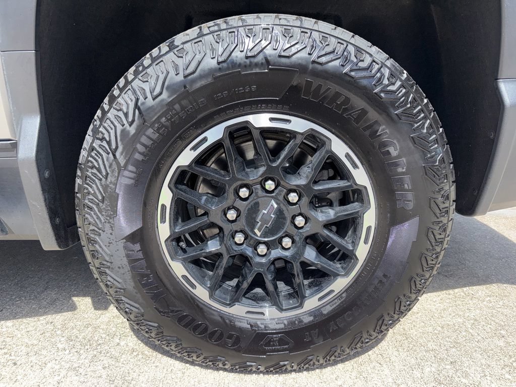 Used 2026 Chevrolet Silverado EV Trail Boss AWD/4WD image 62