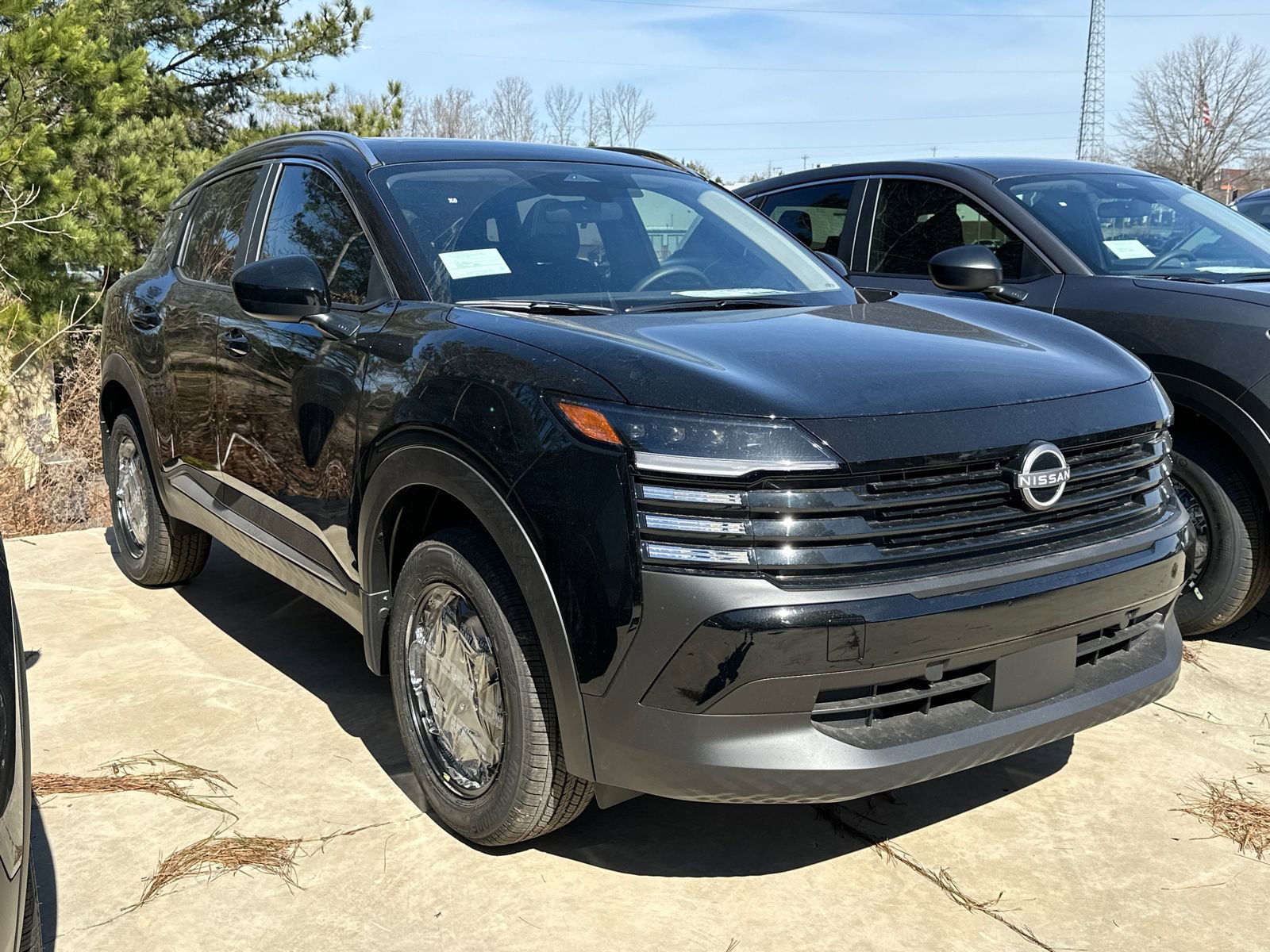 New 2026 Nissan Kicks SV w/ SV Premium Package image 3