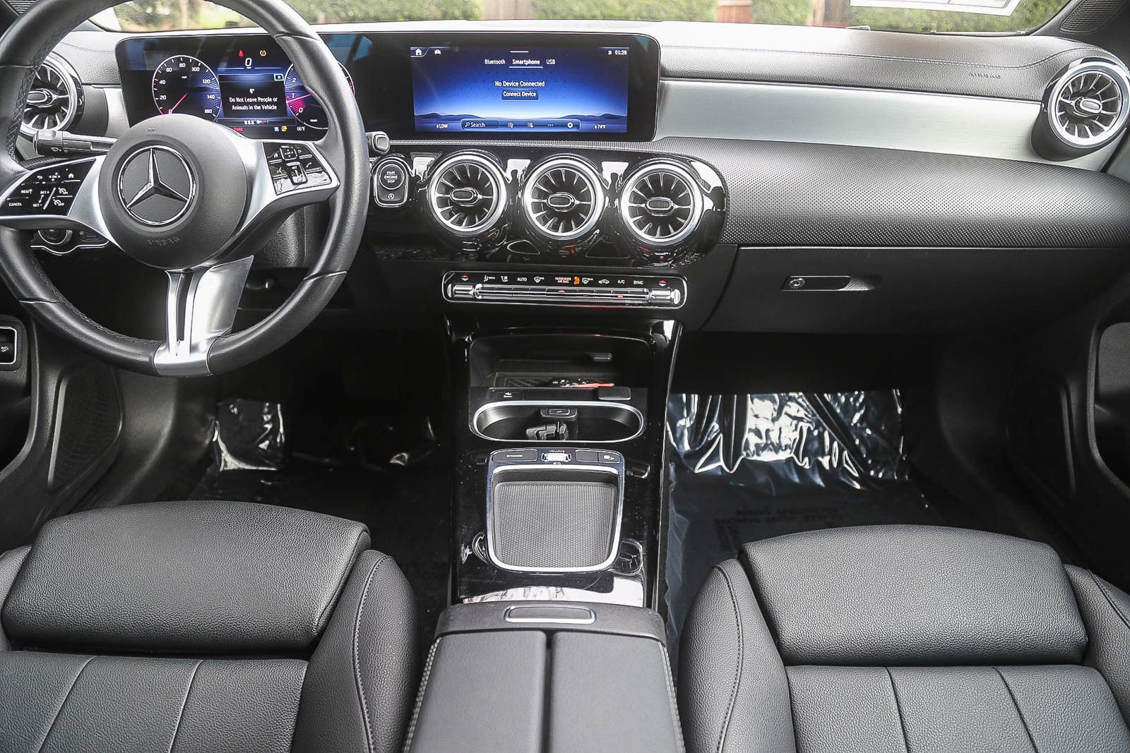 Used 2025 Mercedes-Benz CLA 250 image 11