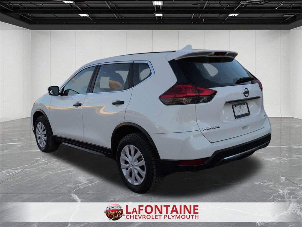 Used 2017 Nissan Rogue S image 6