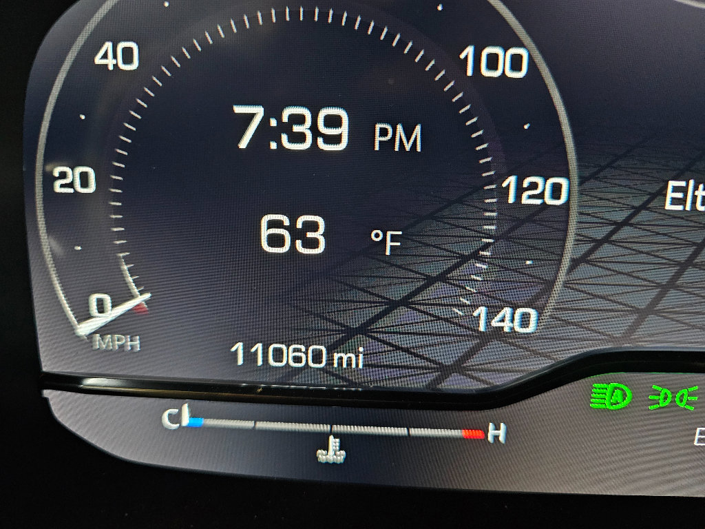 Certified 2024 GMC Yukon Denali Ultimate image 12