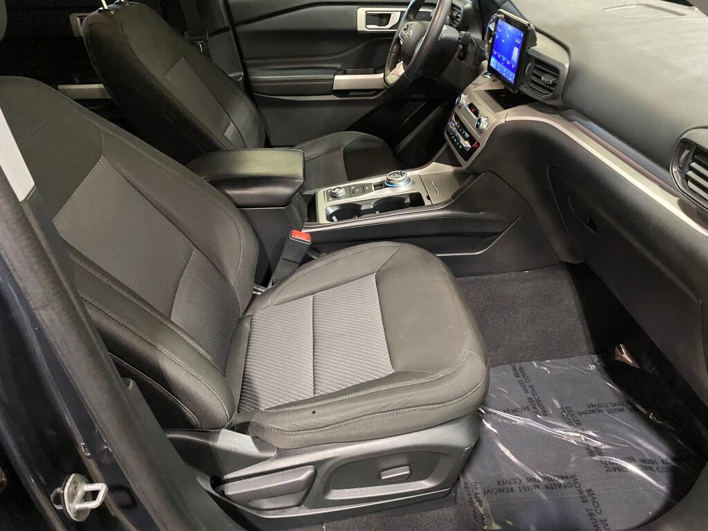 Used 2023 Ford Explorer XLT w/ Class IV Trailer Tow Package image 24