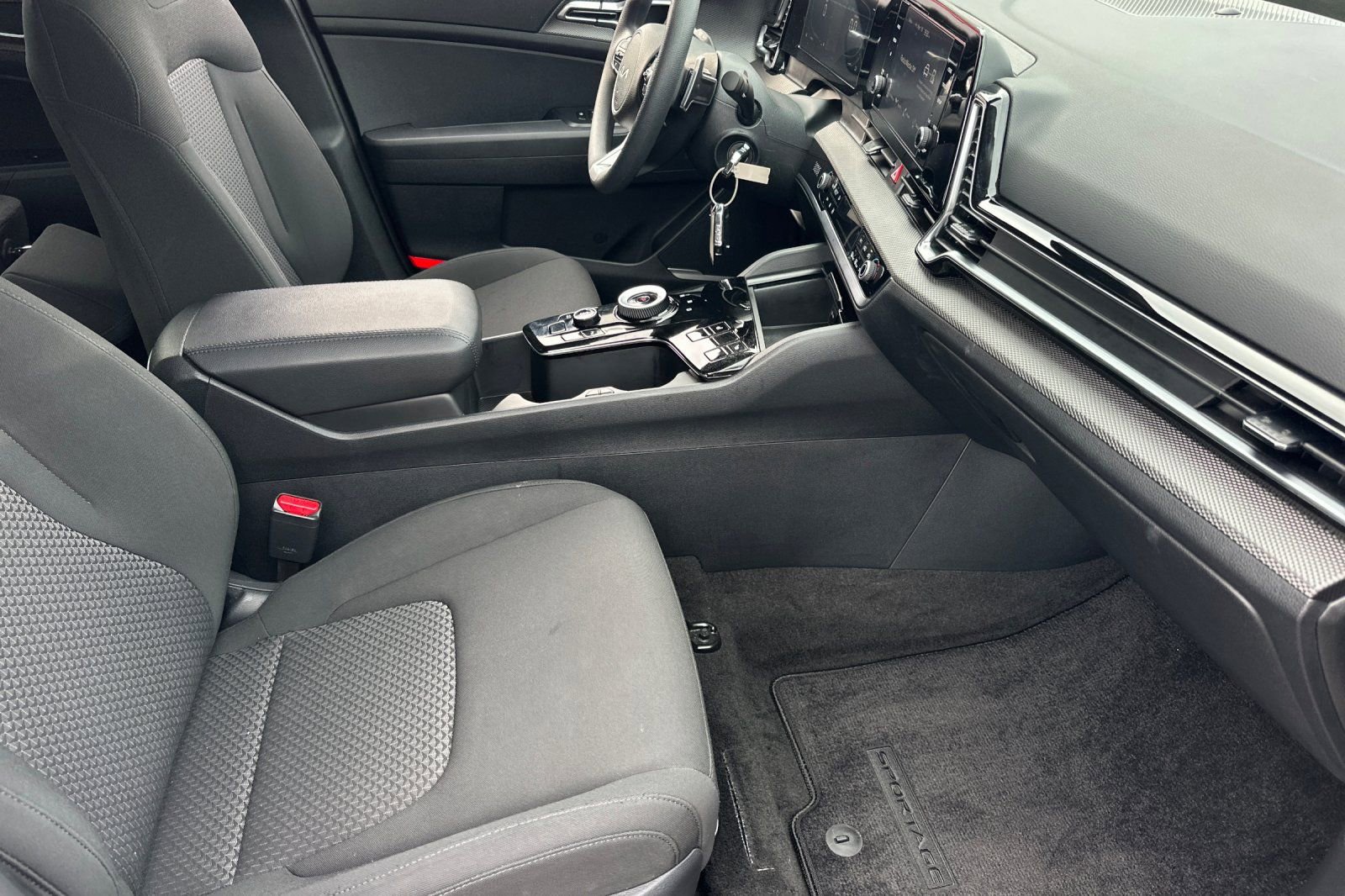 Certified 2025 Kia Sportage LX image 16