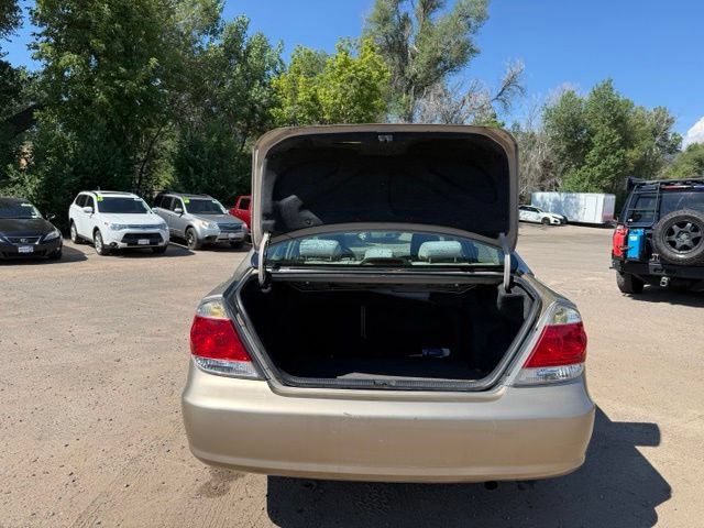 Used 2005 Toyota Camry LE FWD image 15