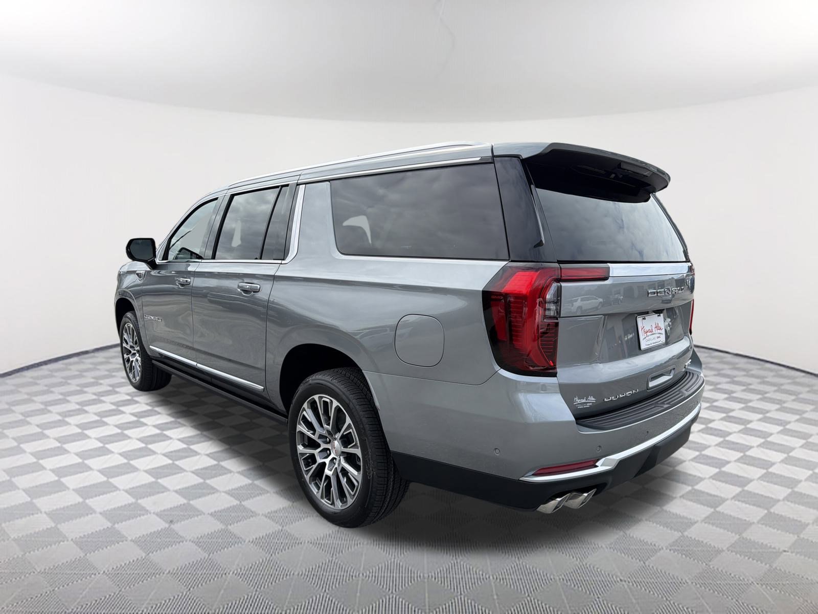 New 2026 GMC Yukon XL Denali image 8