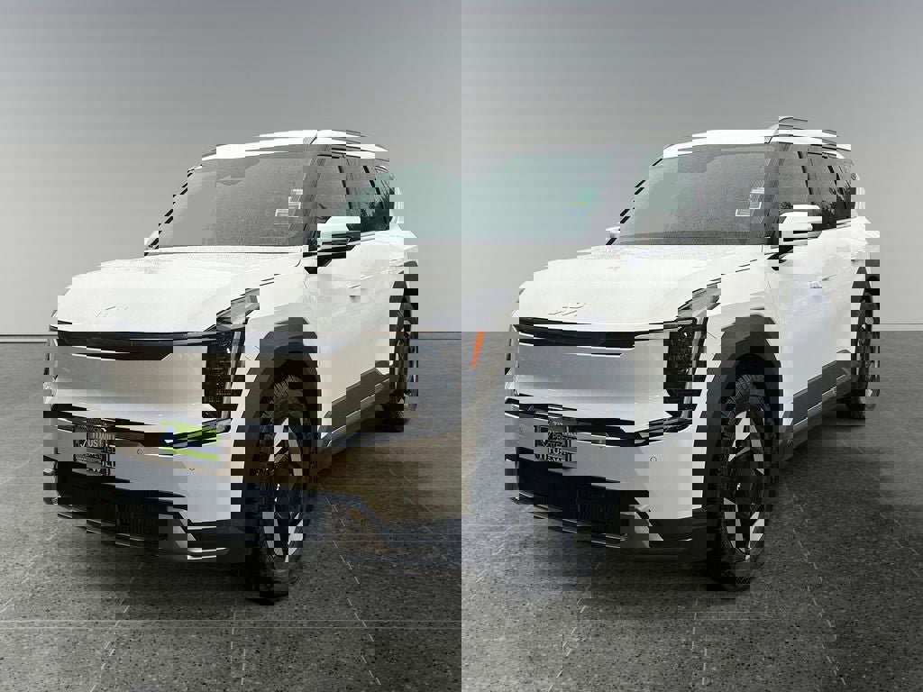 Used 2024 Kia EV9 Wind image 3