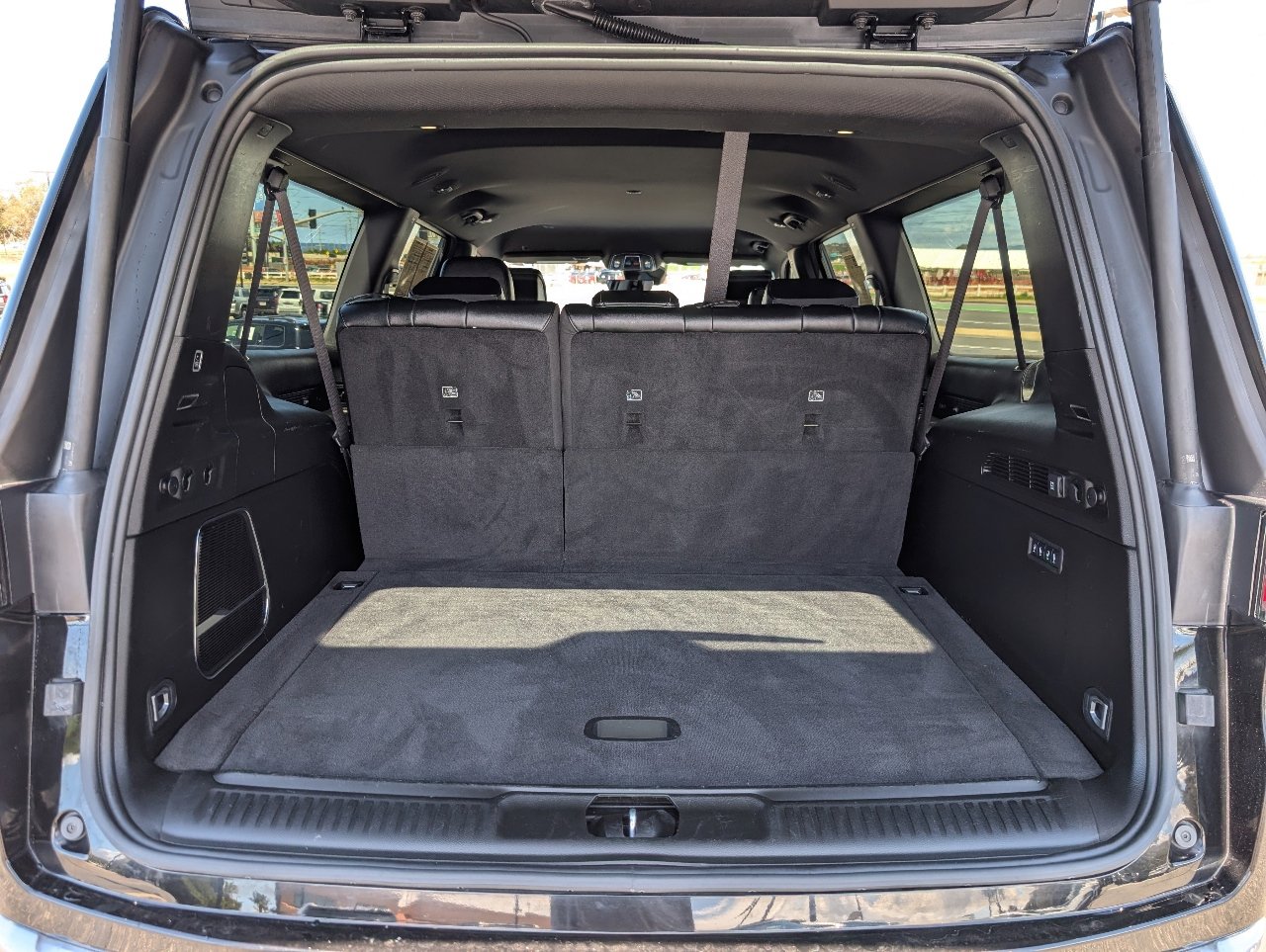 Used 2024 Jeep Wagoneer L Series II w/ Flexible Seating Group AWD/4WD image 10