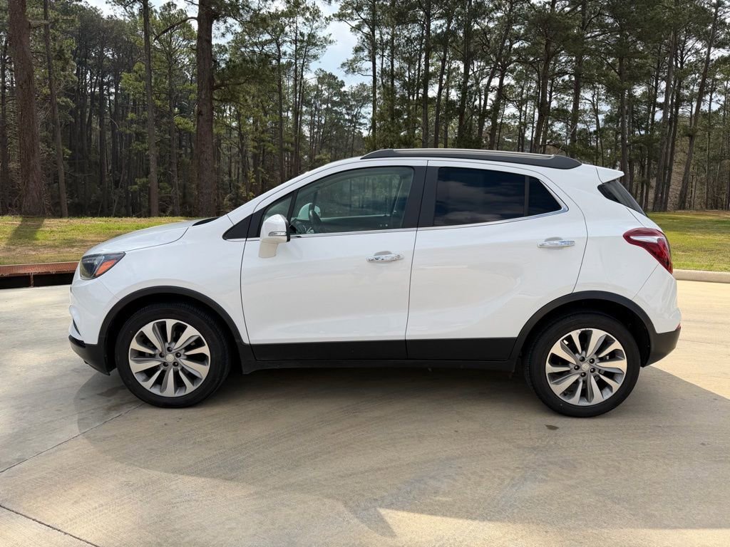 Used 2019 Buick Encore Preferred image 3