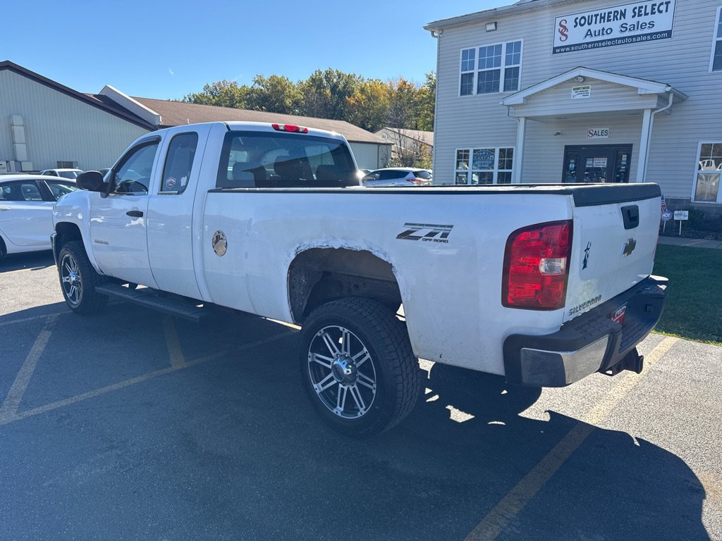 Used 2011 Chevrolet Silverado 2500 W/T RWD image 9