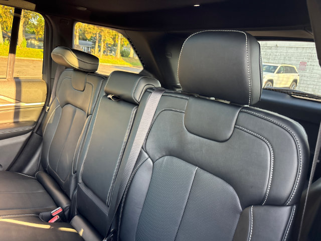 New 2027 Jeep Grand Cherokee Limited AWD/4WD image 8