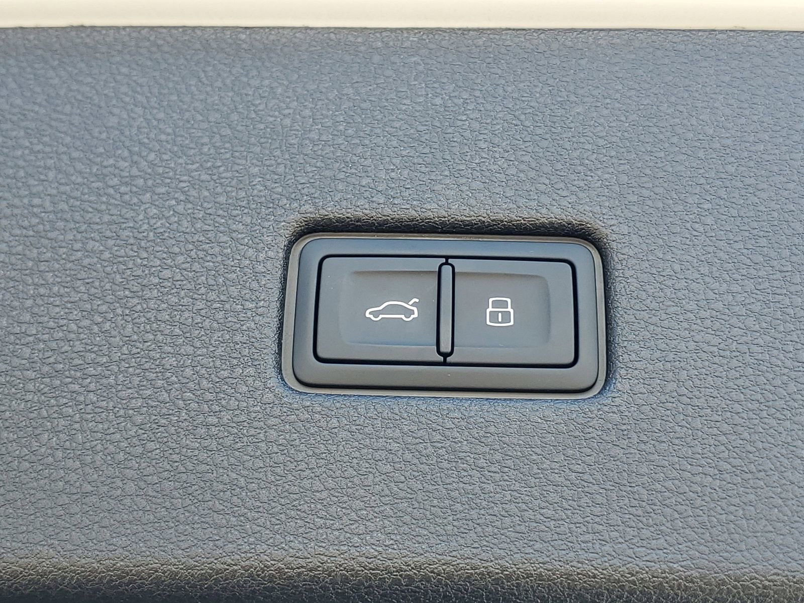 New 2026 Audi Q8 Premium Plus image 10