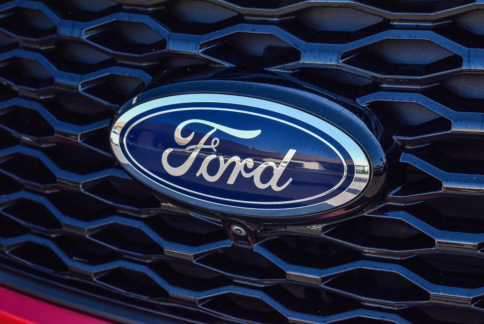 Used 2020 Ford Explorer ST w/ Premium Technology Package image 9