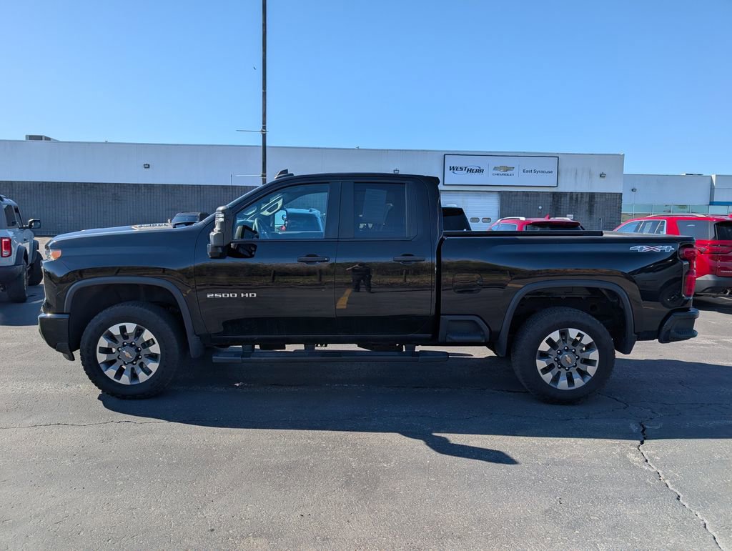 Used 2024 Chevrolet Silverado 2500 Custom AWD/4WD image 6