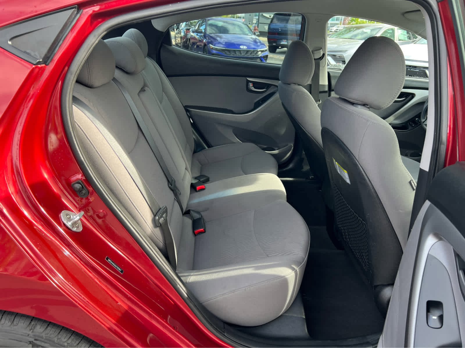 Used 2016 Hyundai Elantra SE image 25
