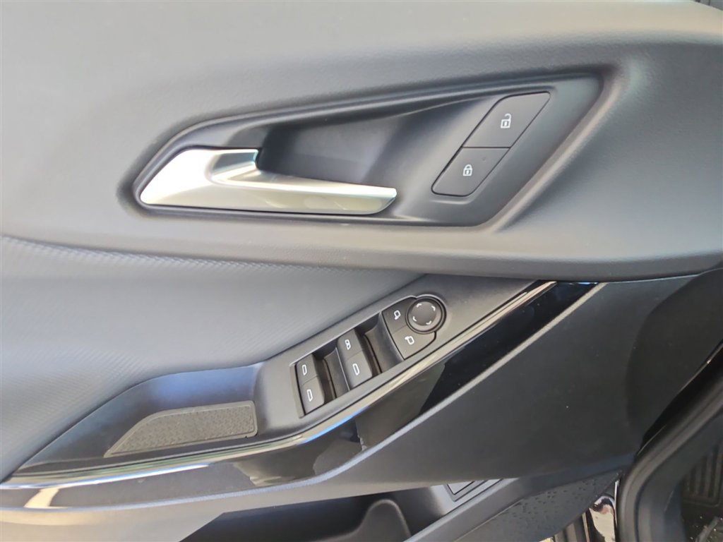 New 2026 Chevrolet Equinox LT w/ Convenience Package II image 22