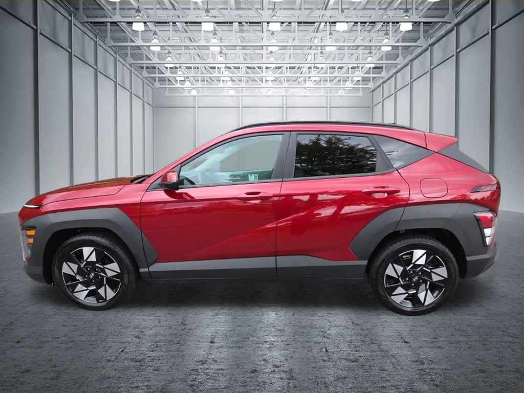 Used 2025 Hyundai Kona SEL FWD image 4