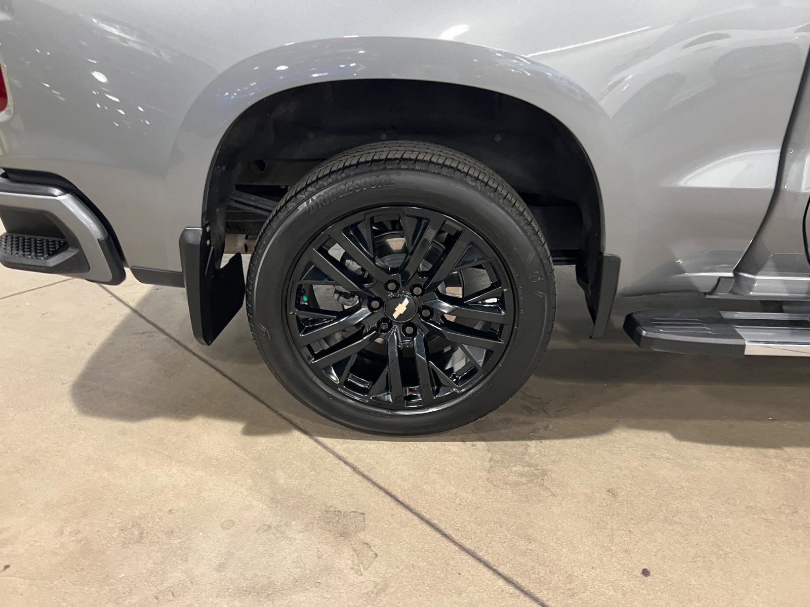 Used 2023 Chevrolet Silverado 1500 High Country w/ High Country Premium Package image 42