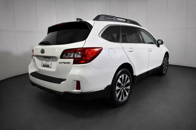 Used 2016 Subaru Outback 2.5i Limited AWD/4WD image 4