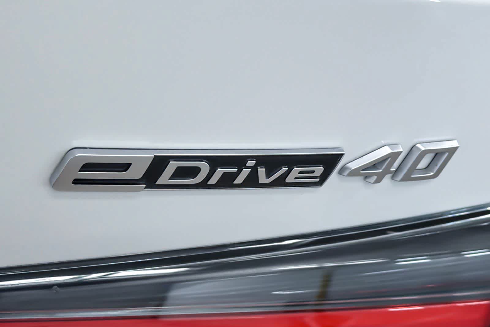 Used 2024 BMW i4 eDrive40 w/ M Sport Package RWD image 27