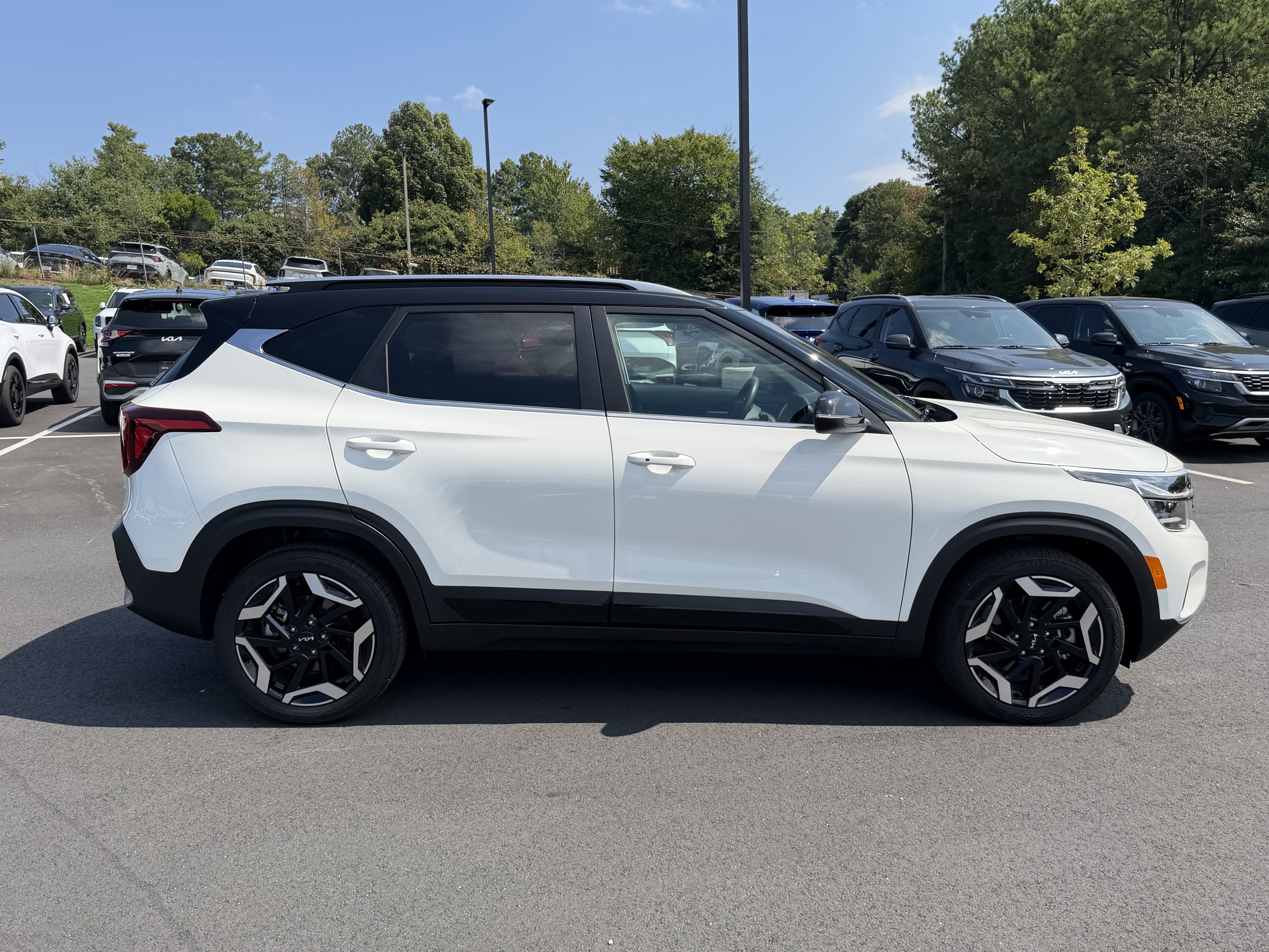 Certified 2026 Kia Seltos SX AWD/4WD image 8
