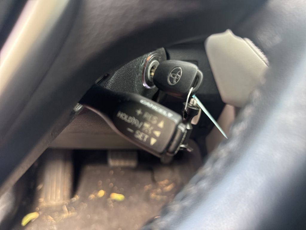 Used 2017 Toyota RAV4 XLE image 33