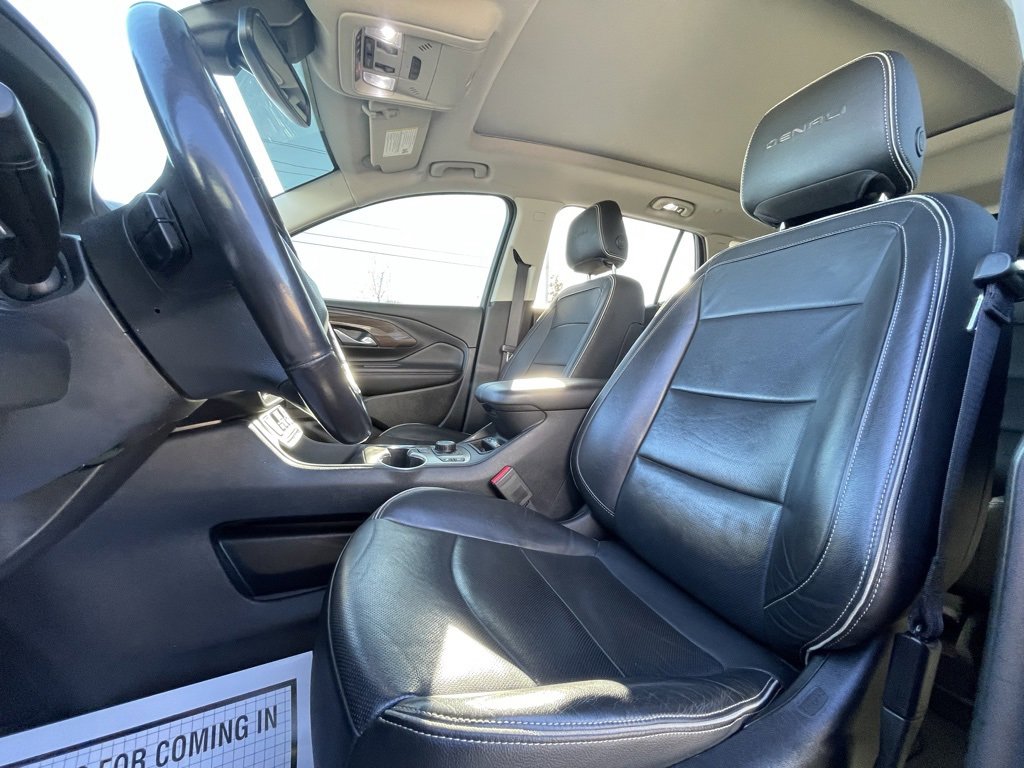 Used 2020 GMC Terrain Denali w/ Denali Premium Package image 22