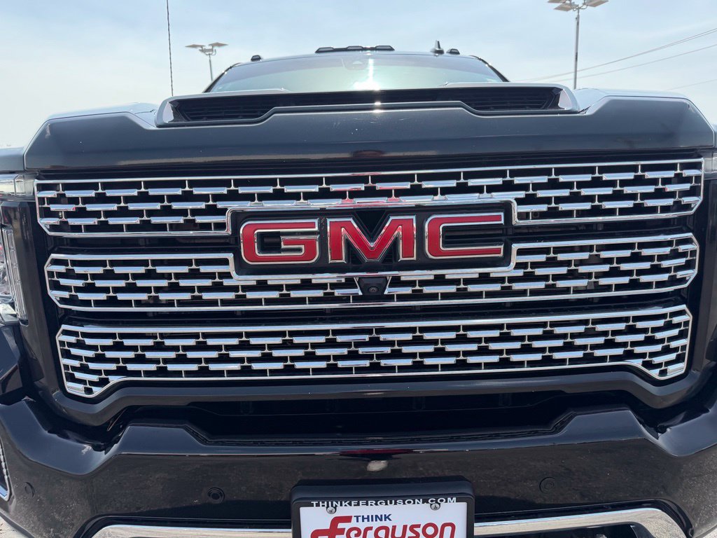 Used 2022 GMC Sierra 3500 Denali AWD/4WD image 7