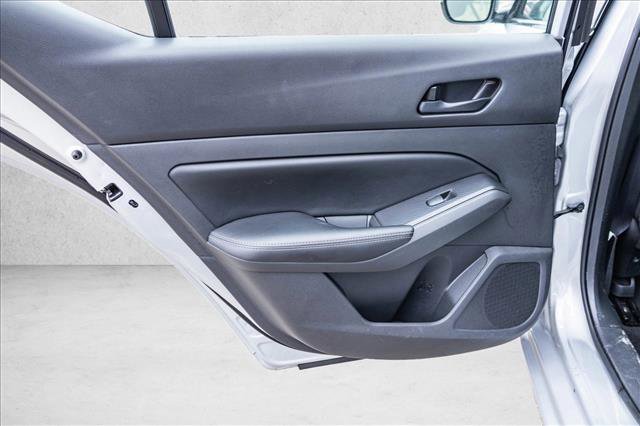 Used 2024 Nissan Altima 2.5 SV image 21