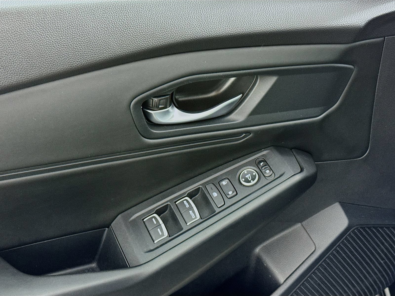 Used 2024 Honda Accord EX image 21