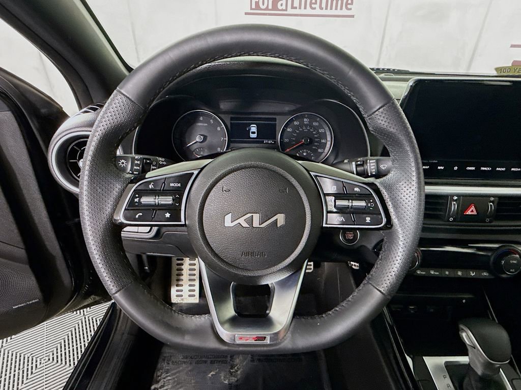 Used 2023 Kia Forte GT-Line w/ GT-Line Premium Package FWD image 20