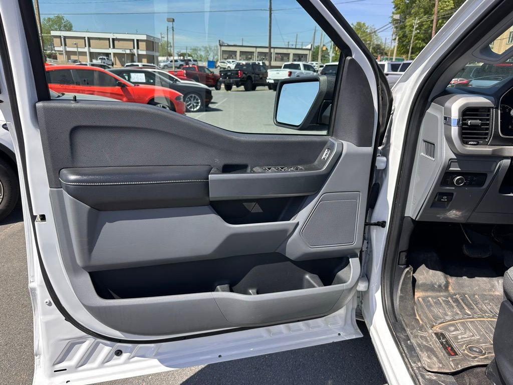 Used 2021 Ford F150 XLT w/ Trailer Tow Package RWD image 13
