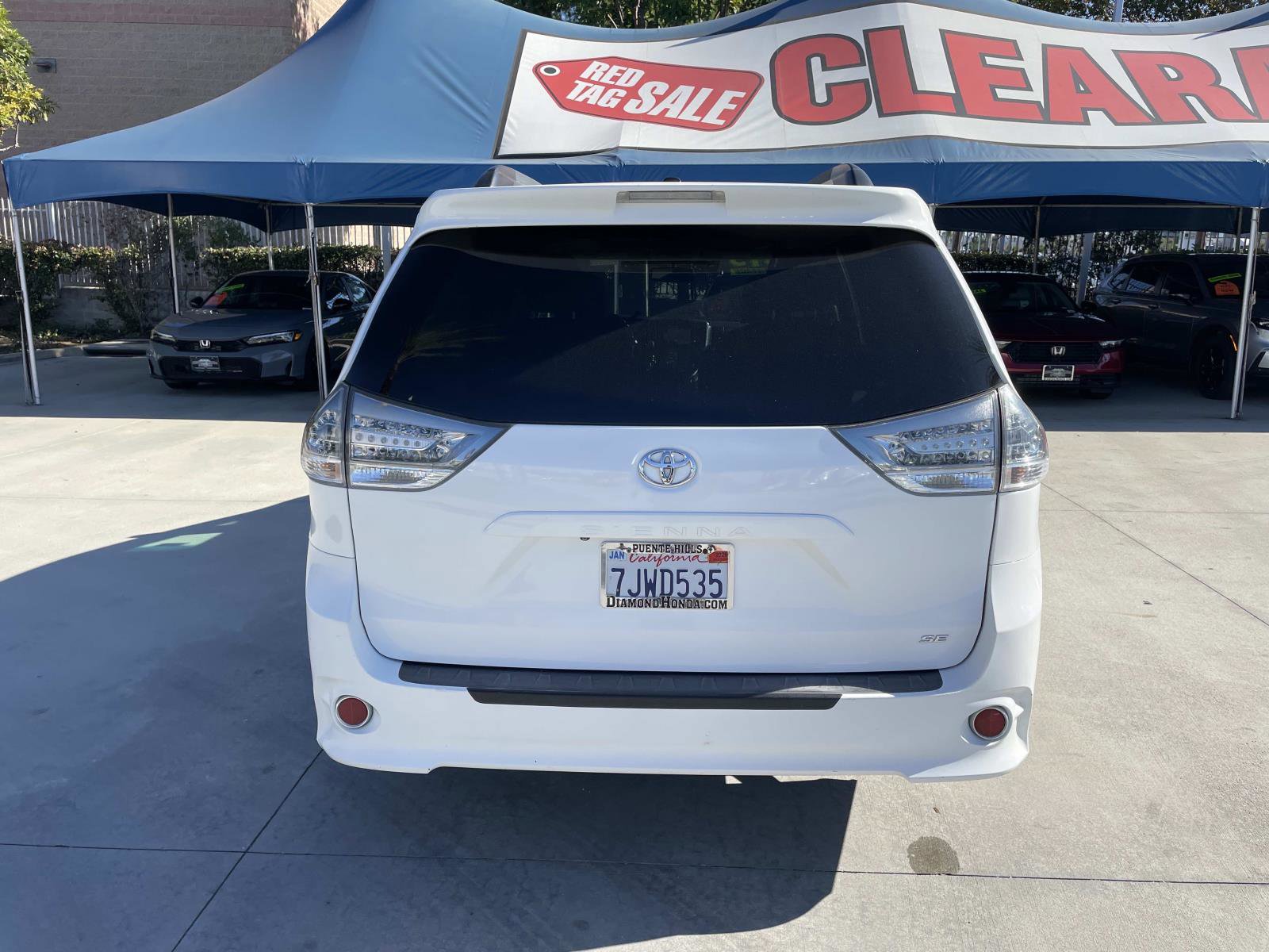 Used 2015 Toyota Sienna SE image 29