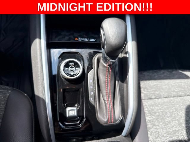 Used 2025 Chevrolet Colorado Z71 w/ Midnight Edition AWD/4WD image 24