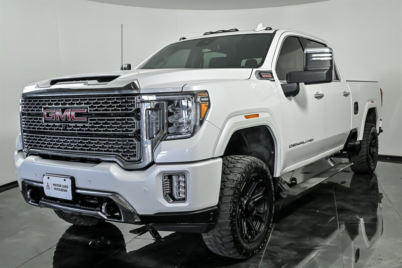Used 2022 GMC Sierra 2500 Denali AWD/4WD image 5