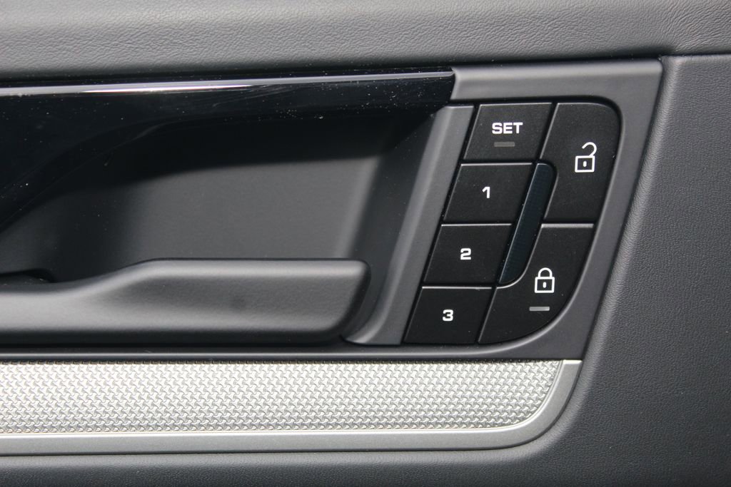 New 2026 Porsche Cayenne E-Hybrid image 22