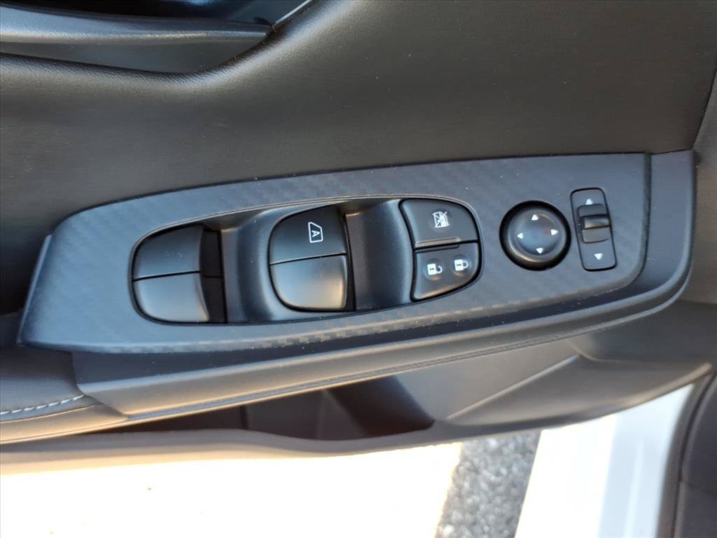 Used 2025 Nissan Sentra S FWD image 23