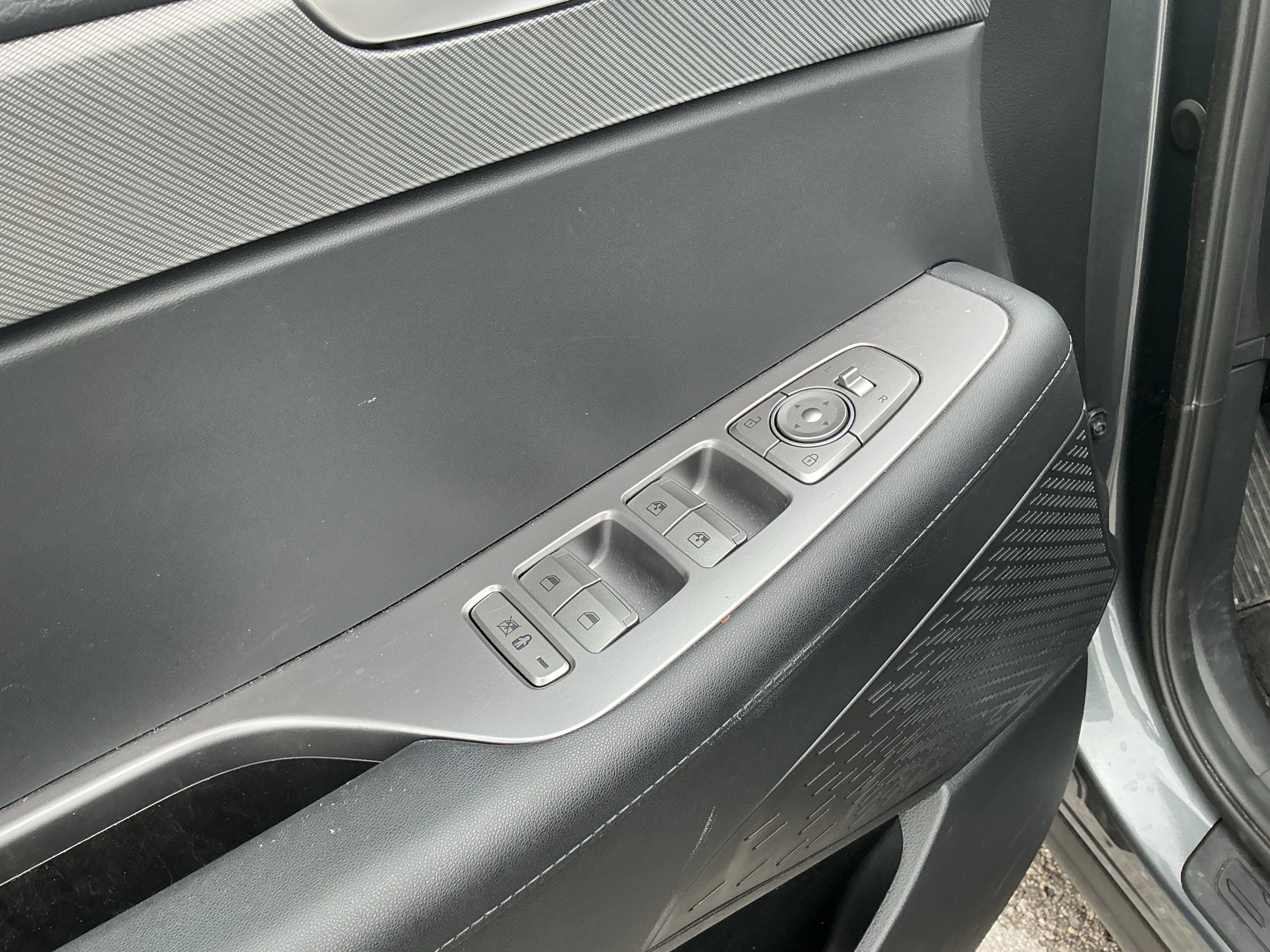 Used 2023 Hyundai Palisade SEL w/ Cargo Package image 18