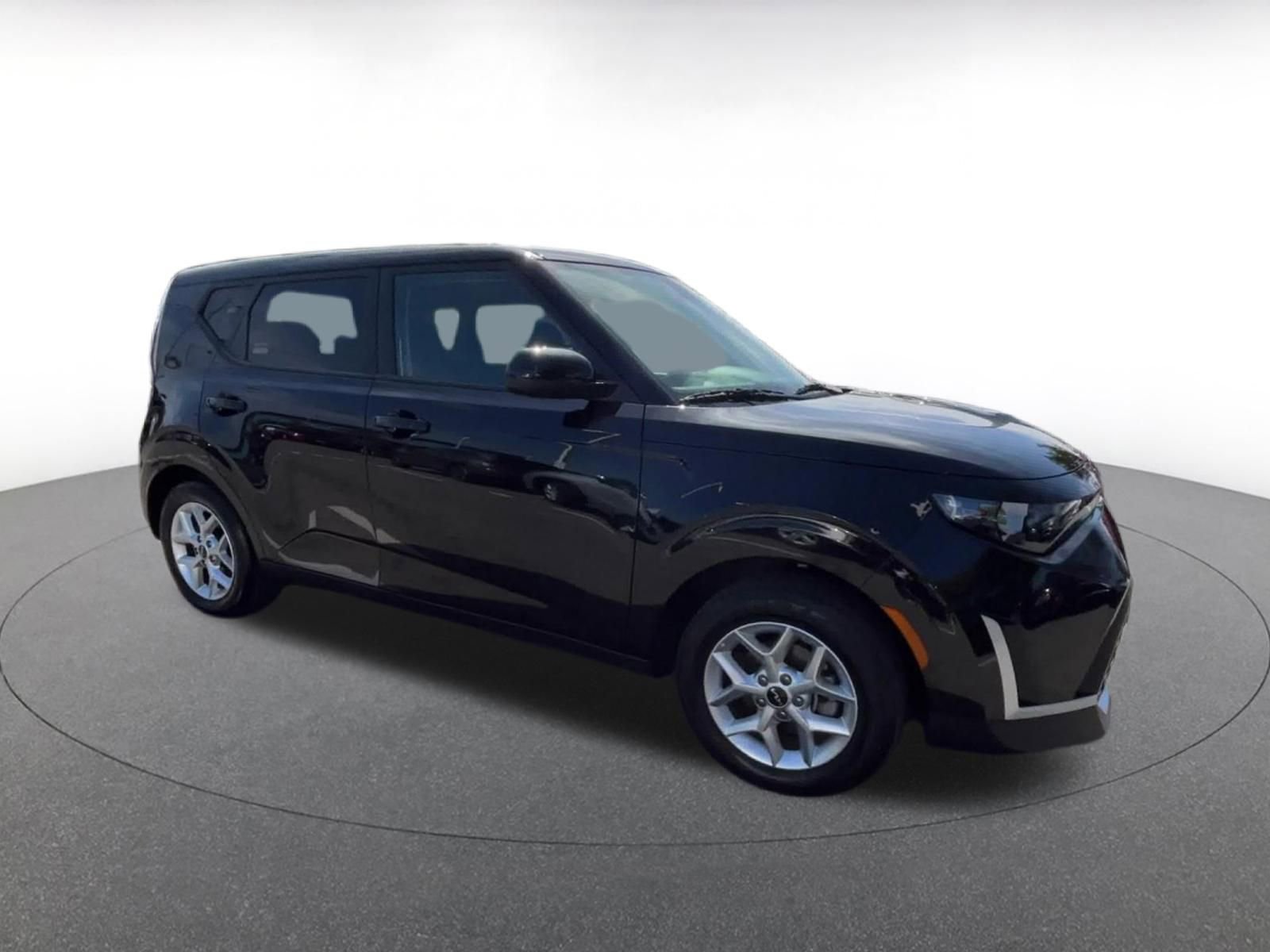 Used 2025 Kia Soul LX w/ LX Technology Package FWD video 2