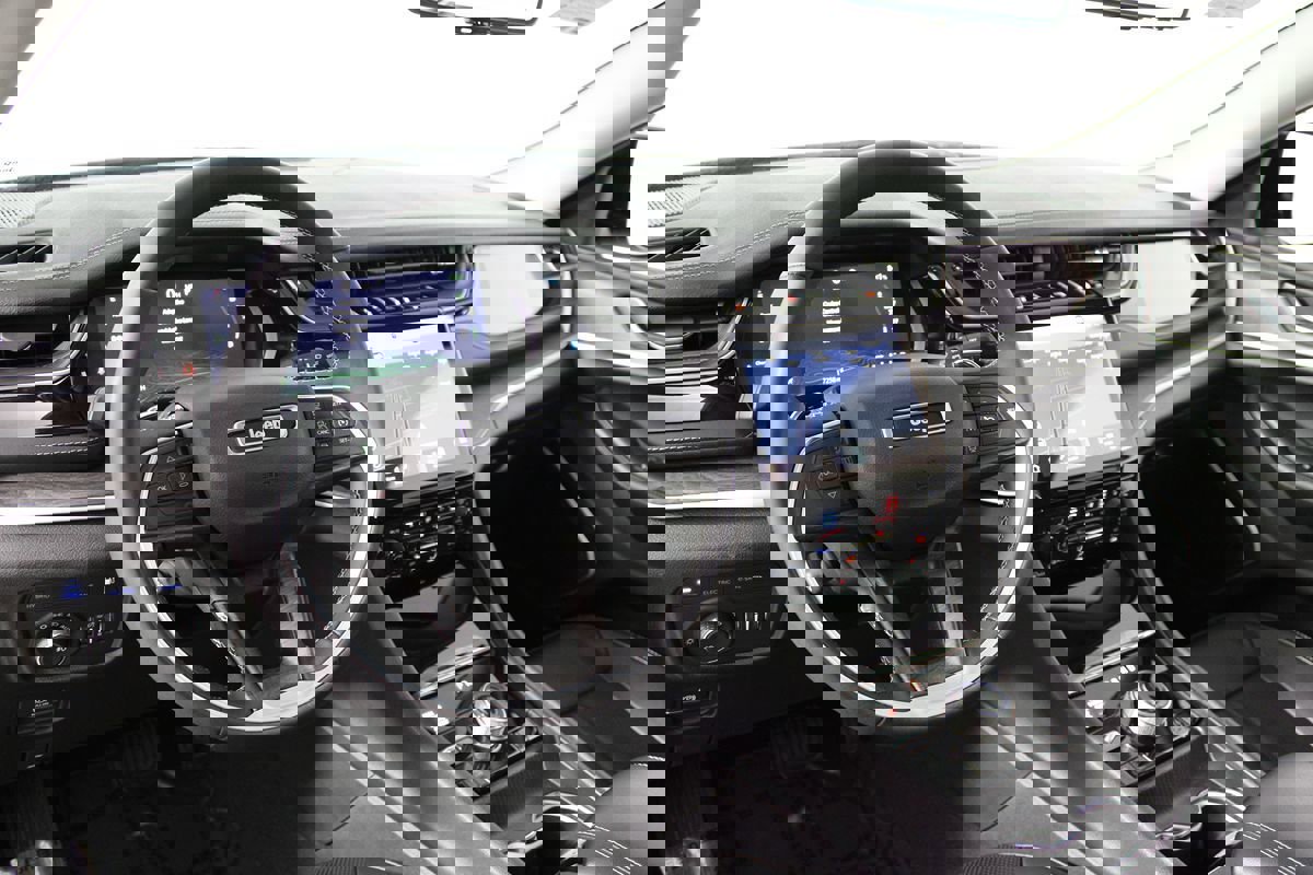 Used 2023 Jeep Grand Cherokee 30th Anniversary image 8