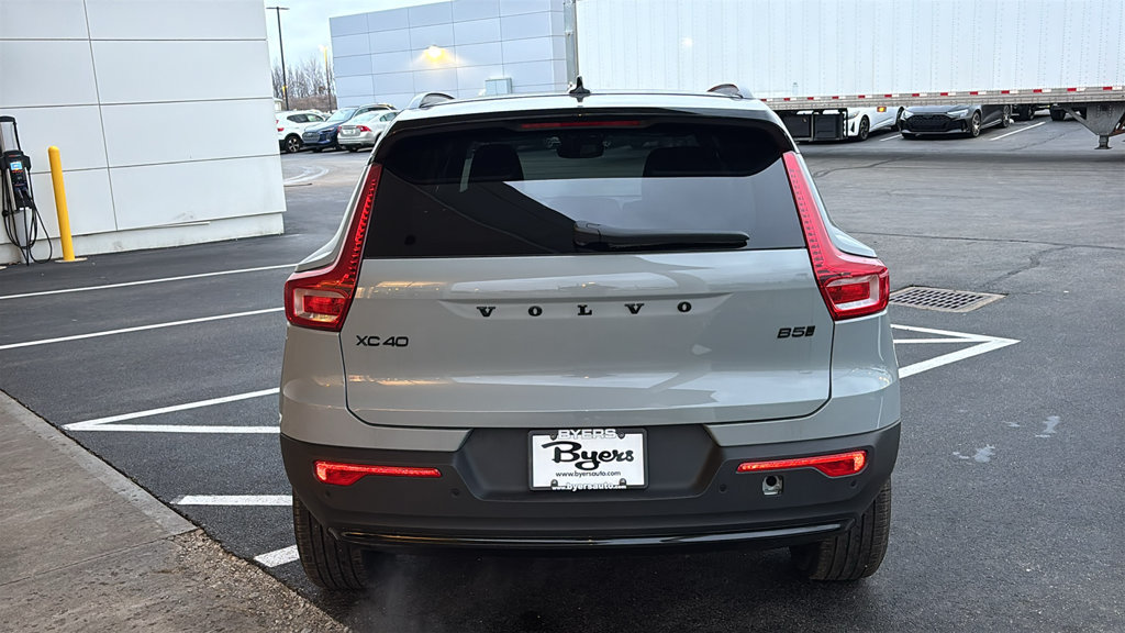 New 2026 Volvo XC40 B5 Ultra w/ Climate Package AWD/4WD image 31